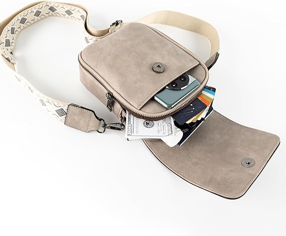 Bolsa Transversal Feminina em Couro PU com Bloqueio RFID