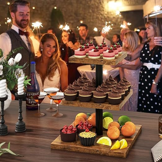 Suporte de Cupcakes IBUYKE em Madeira – Torre 3 Níveis Quadrada, Castanho Rústico